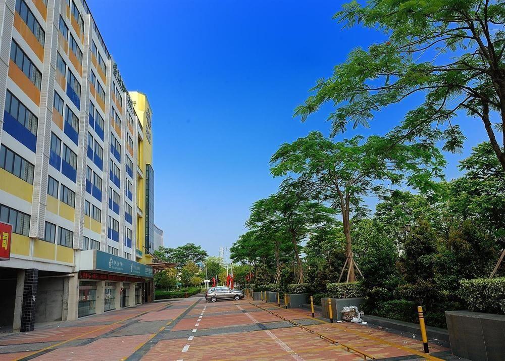 Yilan Hotel Shenzhen Investment Management Co. Ltd Luaran gambar