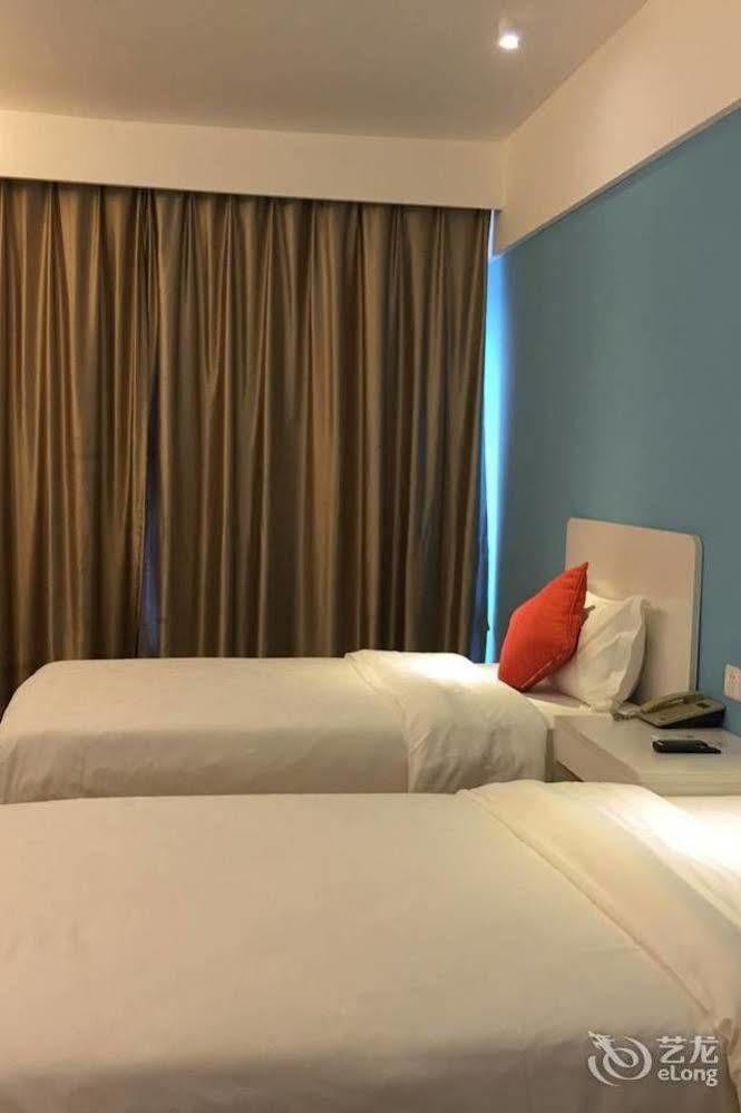 Yilan Hotel Shenzhen Investment Management Co. Ltd Luaran gambar