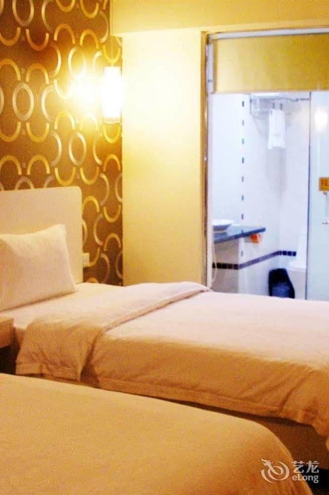 Yilan Hotel Shenzhen Investment Management Co. Ltd Luaran gambar